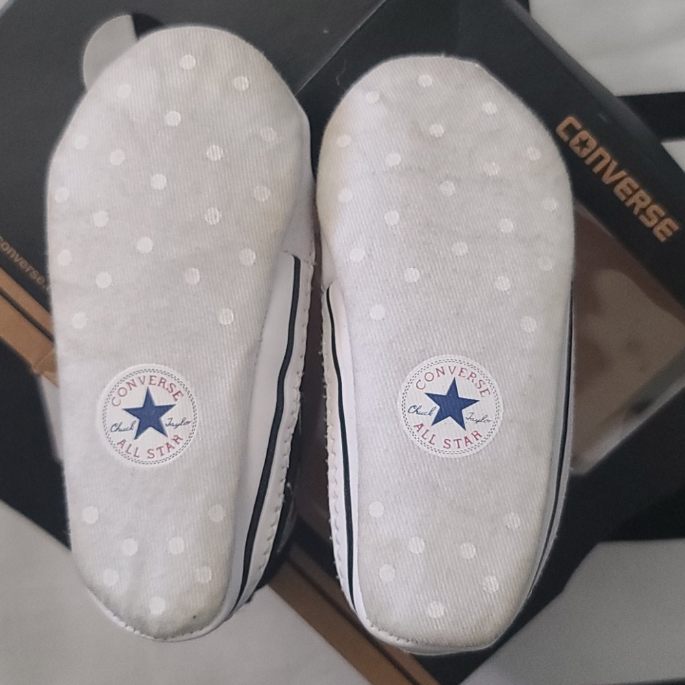 Baby Converse - Picture 5 of 5